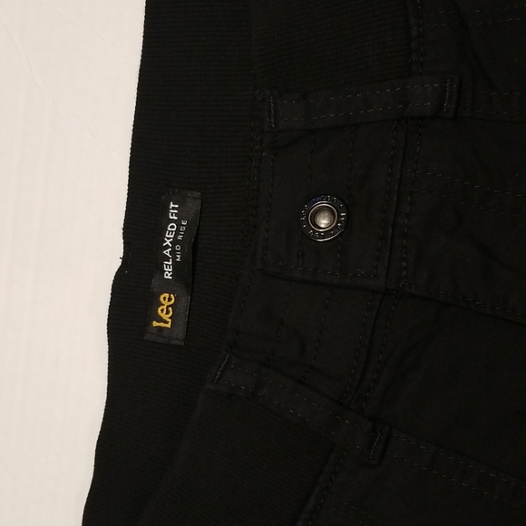 Lee Pants & Jumpsuits Lee Relaxed S8 Plus Fit Capri Pants Cotton